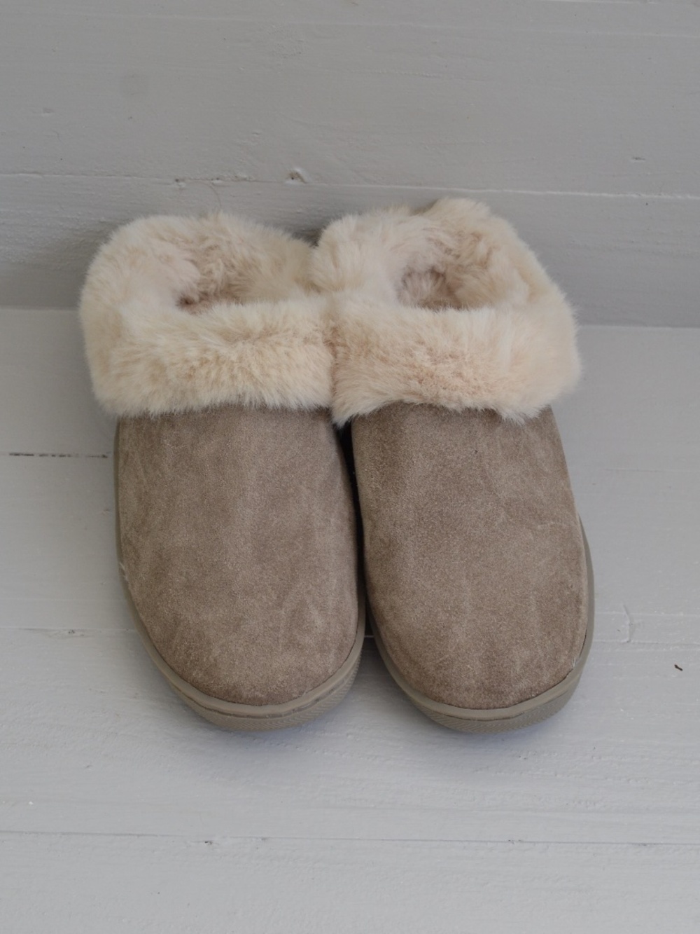 MyPillow Women's Slippers - Gray Suede & Faux Fur Lined - Size 6 74025-01